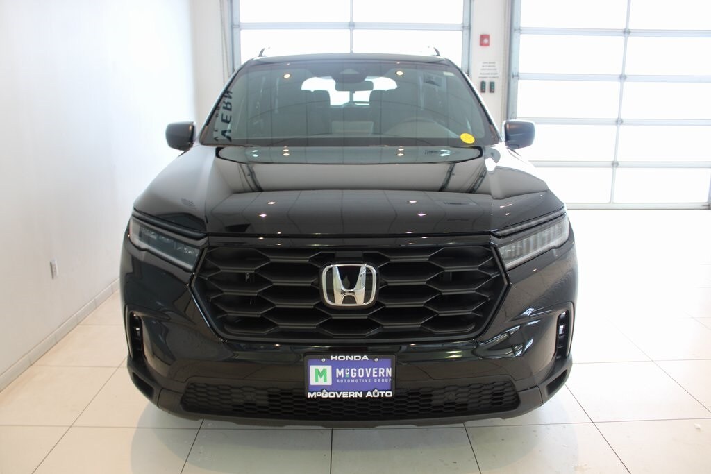 New 2025 Honda Pilot Sport SUV
