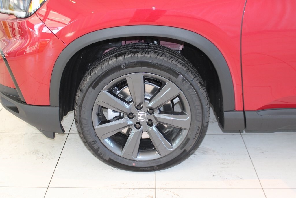 2025 Honda Pilot Sport photo 2