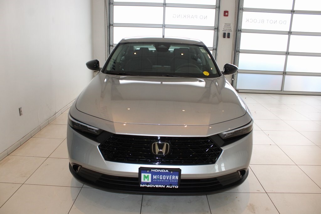 2025 Honda Accord SE photo 2