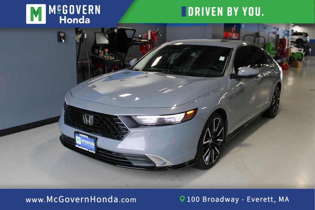 2023 Honda Accord Hybrid Touring's photo