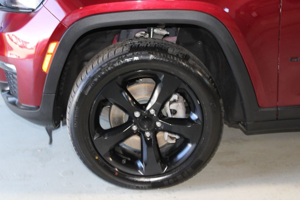 Used 2023 Jeep Grand Cherokee Limited SUV