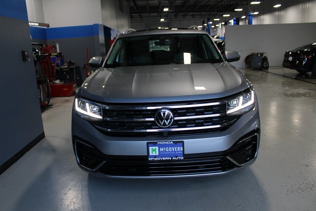 2022 Volkswagen Atlas V6 SEL Premium R-Line photo 2
