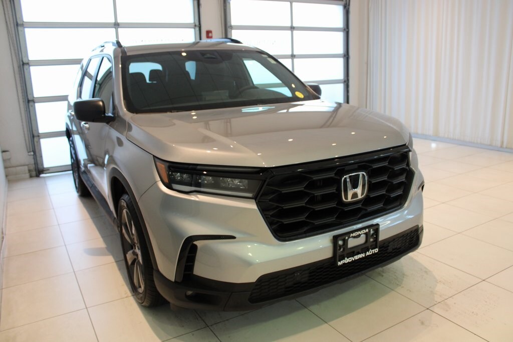 2025 Honda Pilot Sport photo 2
