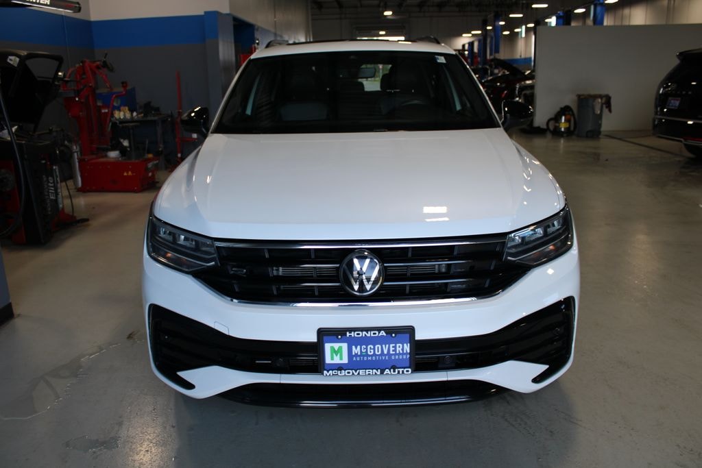 Used 2024 Volkswagen Tiguan 2.0T SE R-Line Black SUV