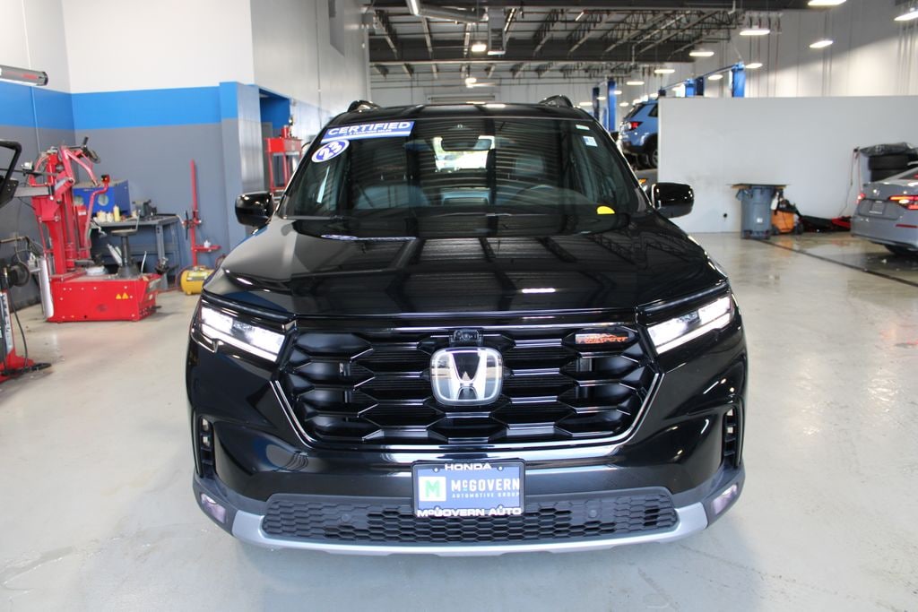 Used 2023 Honda Pilot TrailSport SUV
