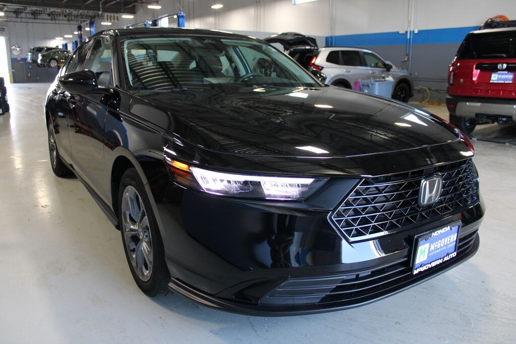 Used 2024 Honda Accord EX Sedan