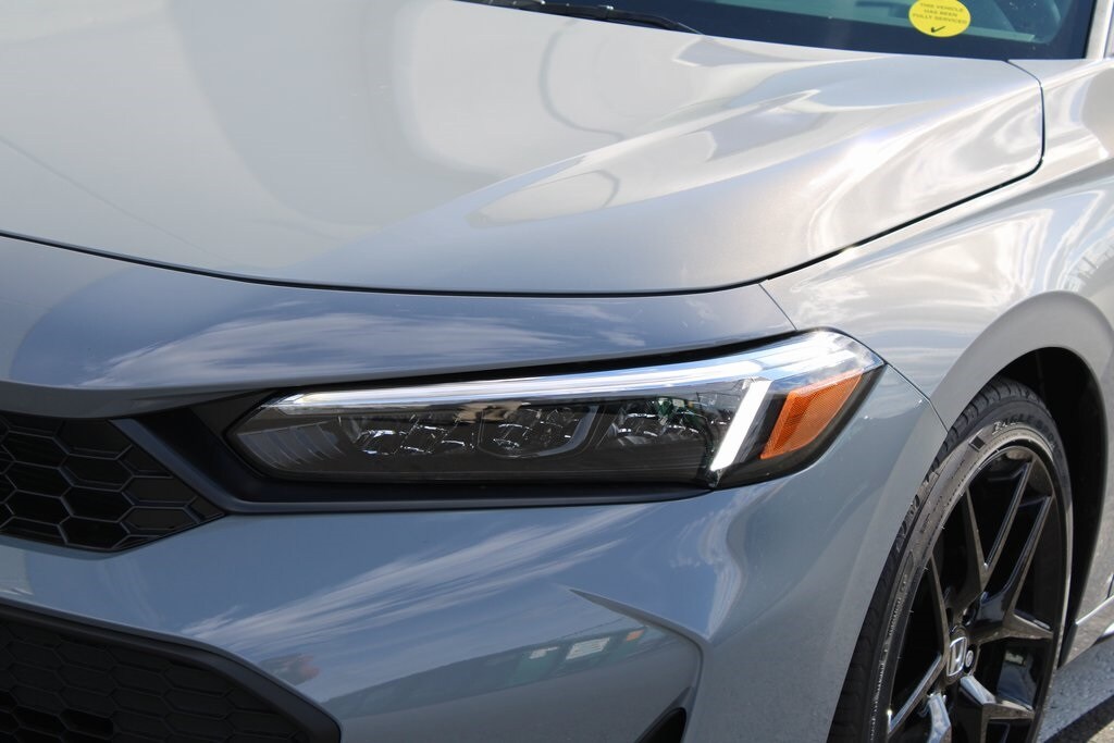 2026 Honda Civic Sport Hatchback photo 2
