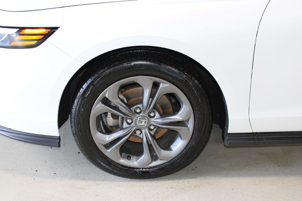Used 2024 Honda Accord EX Sedan