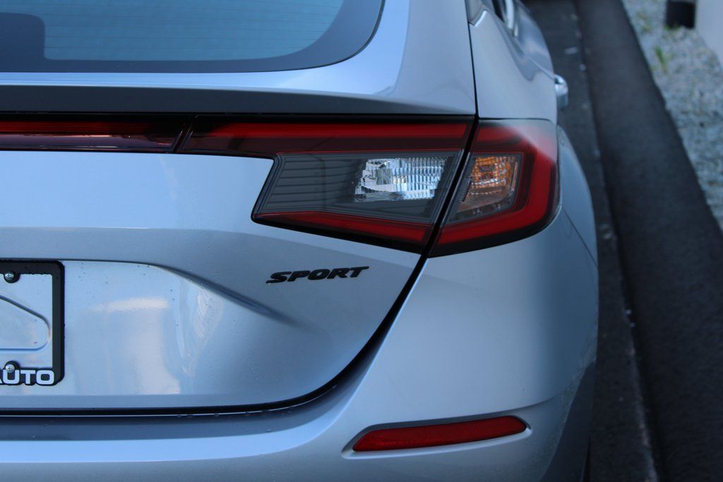 2026 Honda Civic Hatchback Sport - Photo 12