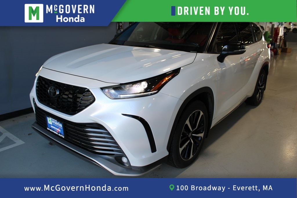 2022 Toyota Highlander XSE's photo