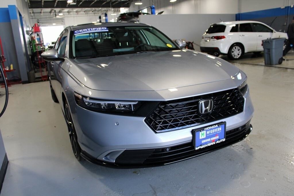 2025 Honda Accord Hybrid Touring photo 4