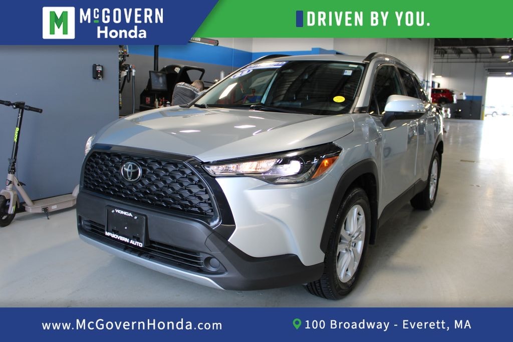 Used 2023 Toyota Corolla Cross LE SUV