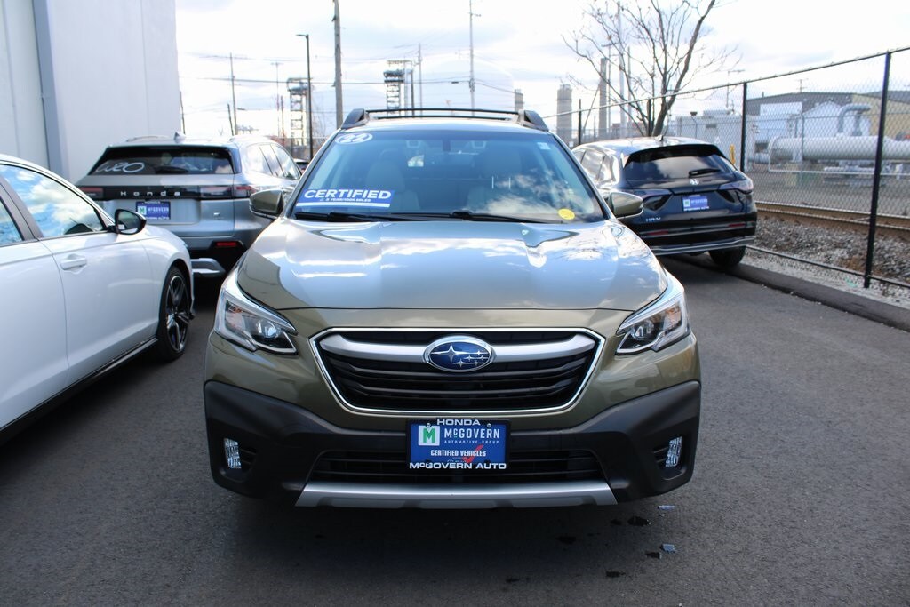 2022 Subaru Outback Limited photo 3
