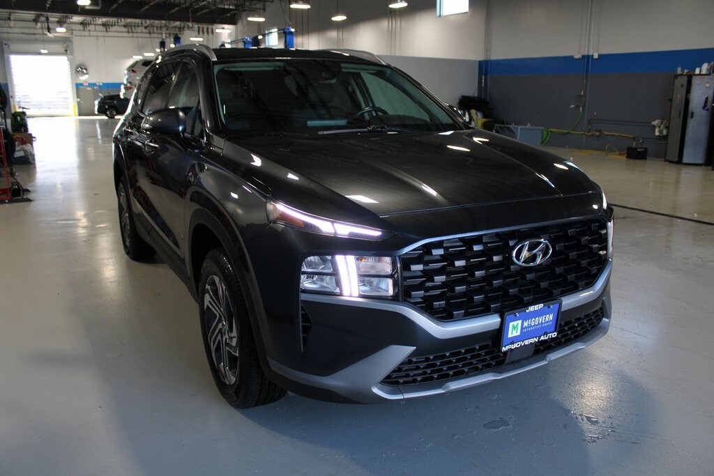2023 Hyundai Santa Fe SEL photo 2