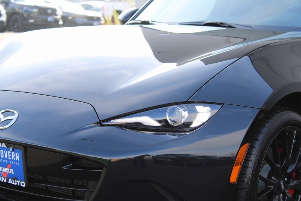 2024 Mazda MX-5 Miata Miata photo 2