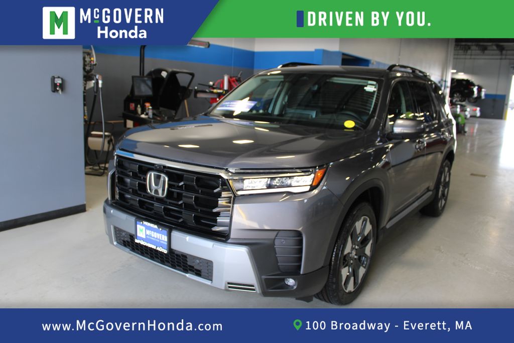 2026 Honda Pilot Touring AWD's photo