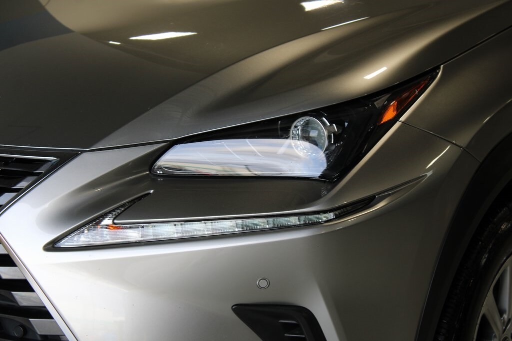 2020 Lexus NX 300 AWD photo 2