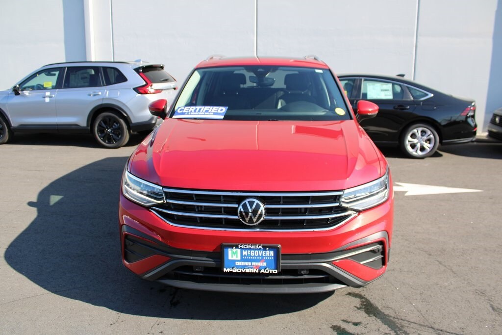 2022 Volkswagen Tiguan SE photo 2