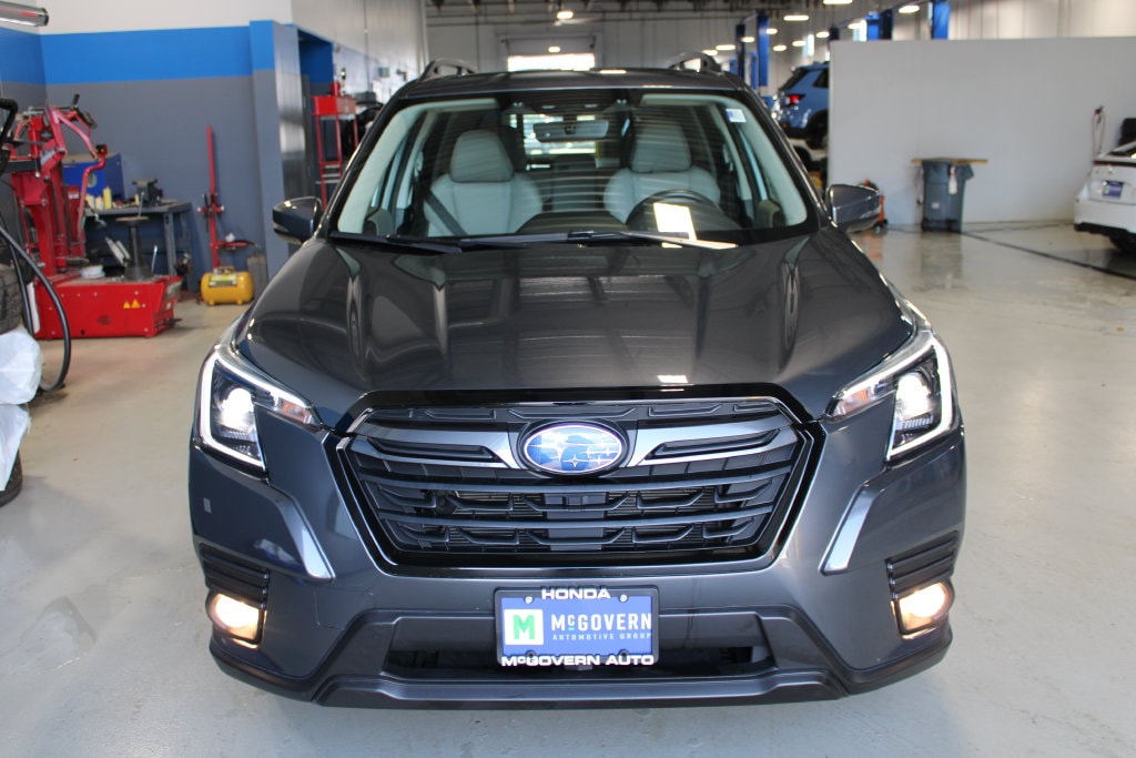Used 2023 Subaru Forester Limited SUV