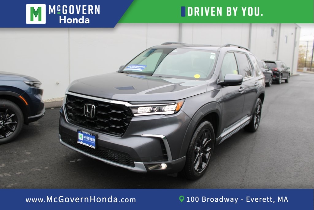 2025 Honda Pilot Touring's photo