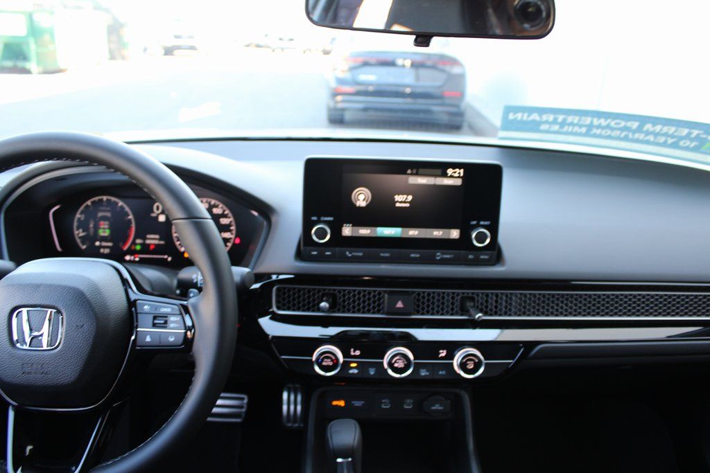 2026 Honda Civic Hatchback Sport - Photo 30