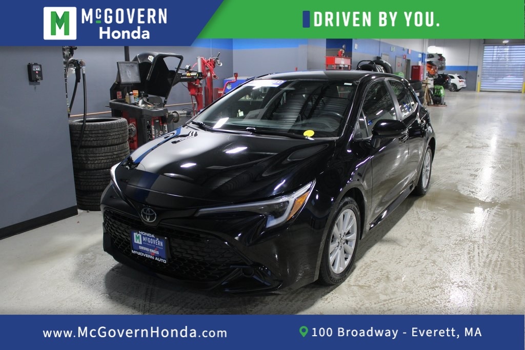 Used 2024 Toyota Corolla Hatchback SE Hatchback