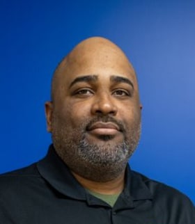 Staff member Guilhermo Cruz from 09c71889bab7