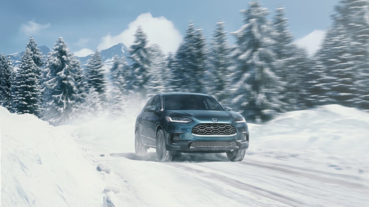 Honda HR-V driving through snow