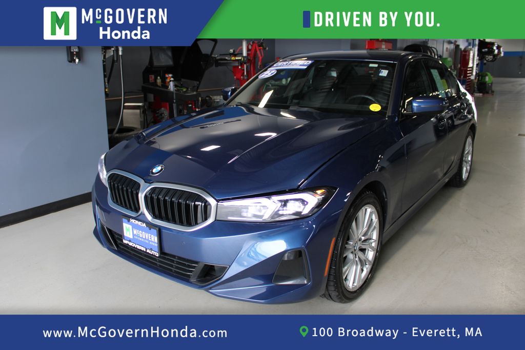 2023 BMW 3 Series 330i xDrive Sedan's photo