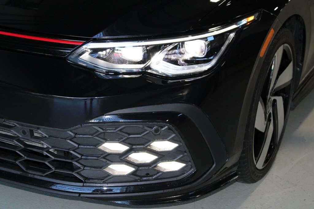 2024 Volkswagen Golf GTI S photo 2