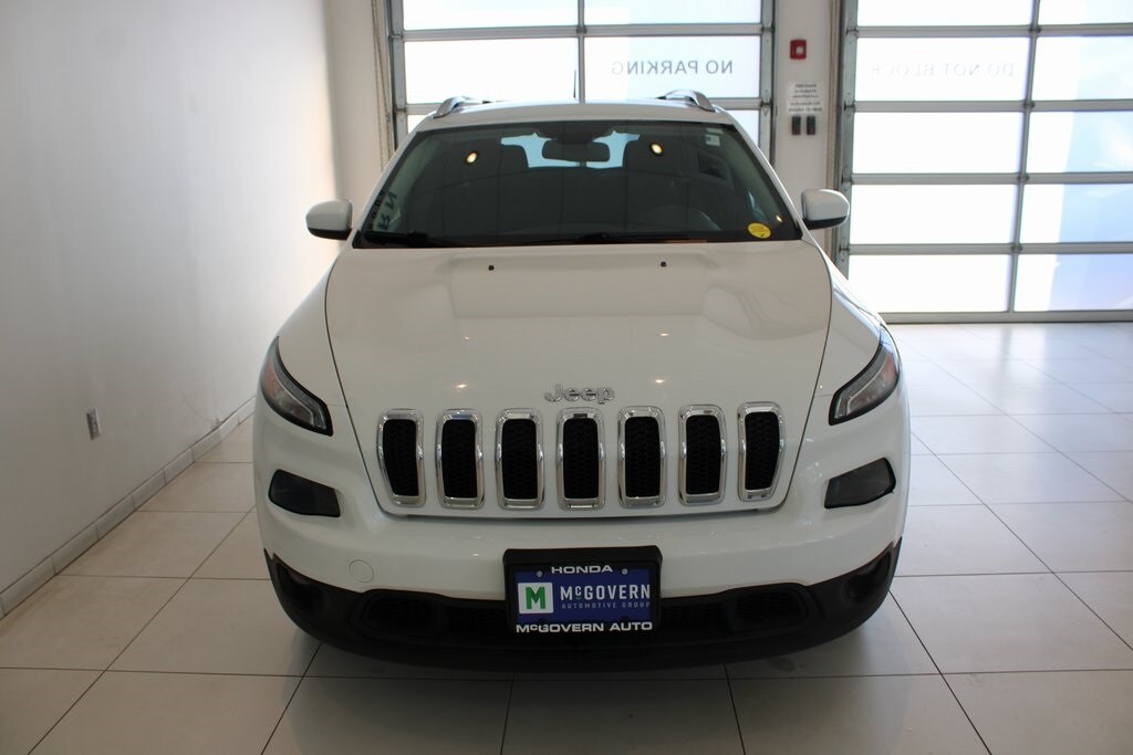 Used 2015 Jeep Cherokee Latitude with VIN 1C4PJMCBXFW624734 for sale in Everett, MA