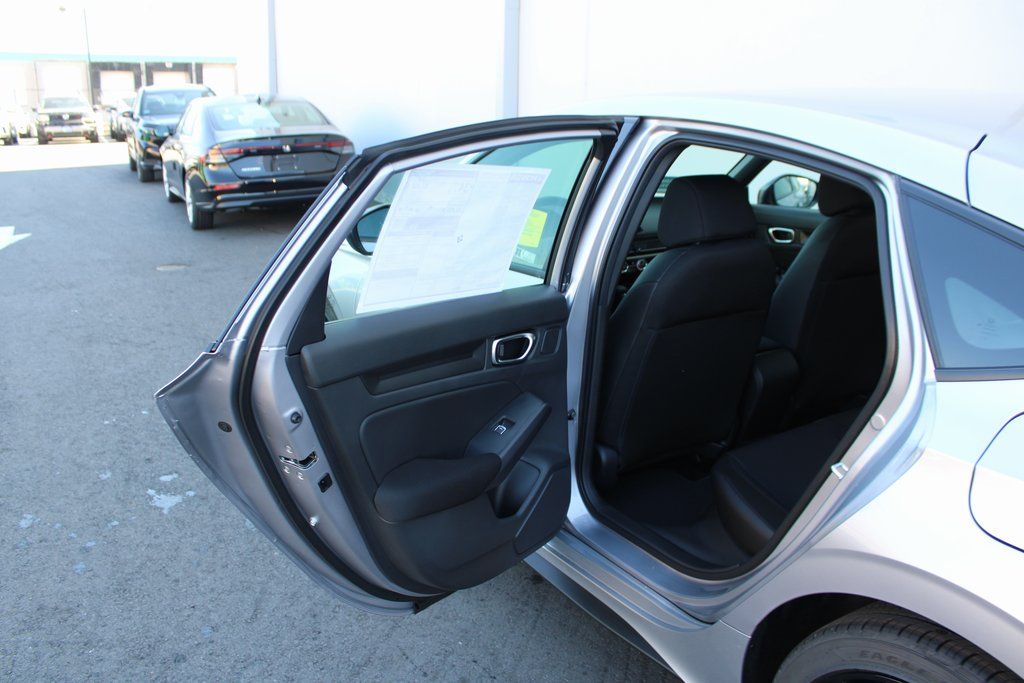 2026 Honda Civic Hatchback Sport - Photo 24