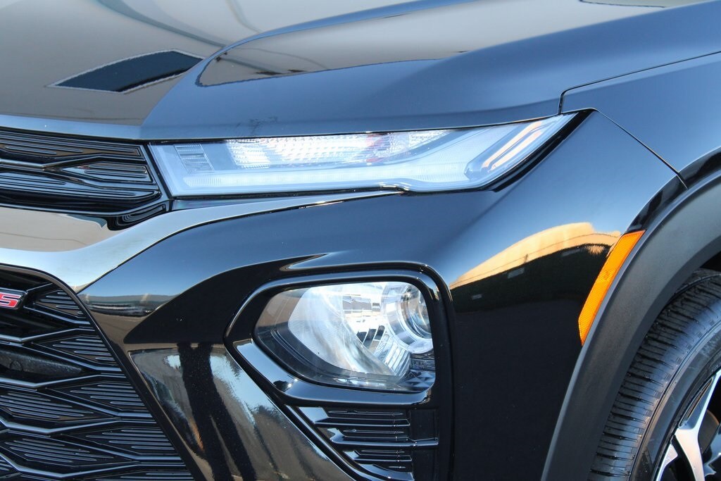 2023 Chevrolet Trailblazer RS photo 2