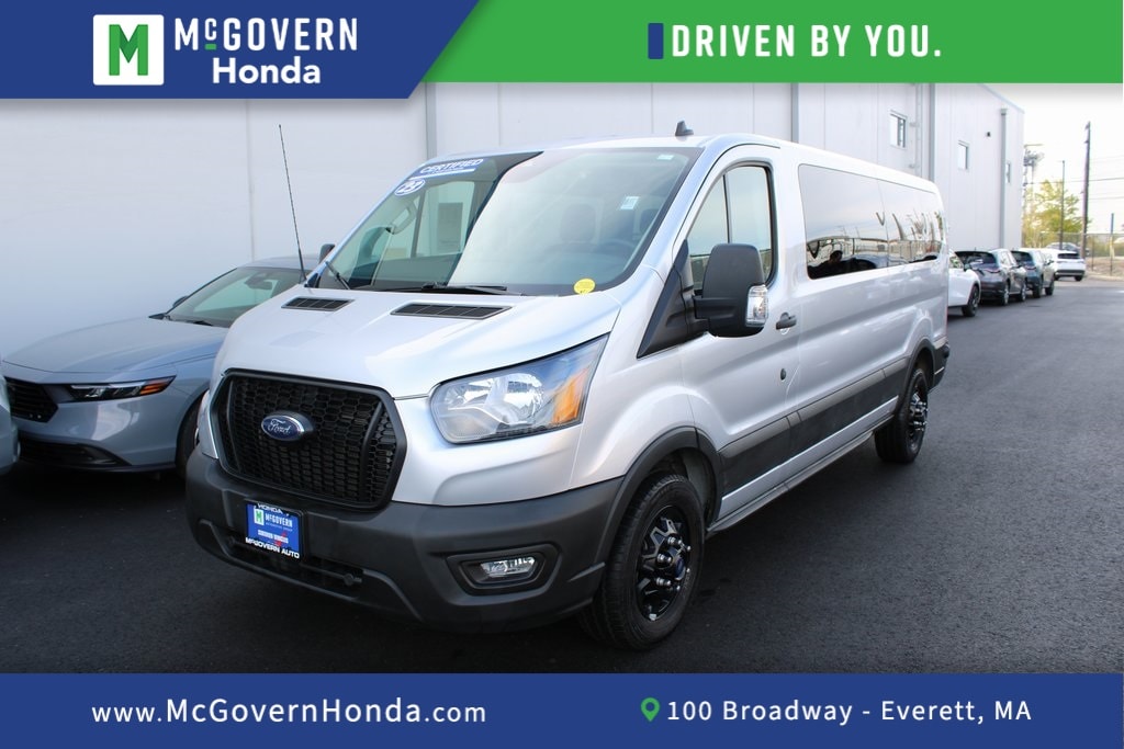2023 Ford Transit Passenger Van's photo