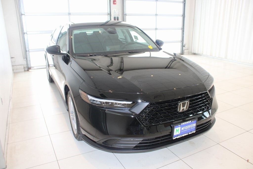 2025 Honda Accord LX photo 3