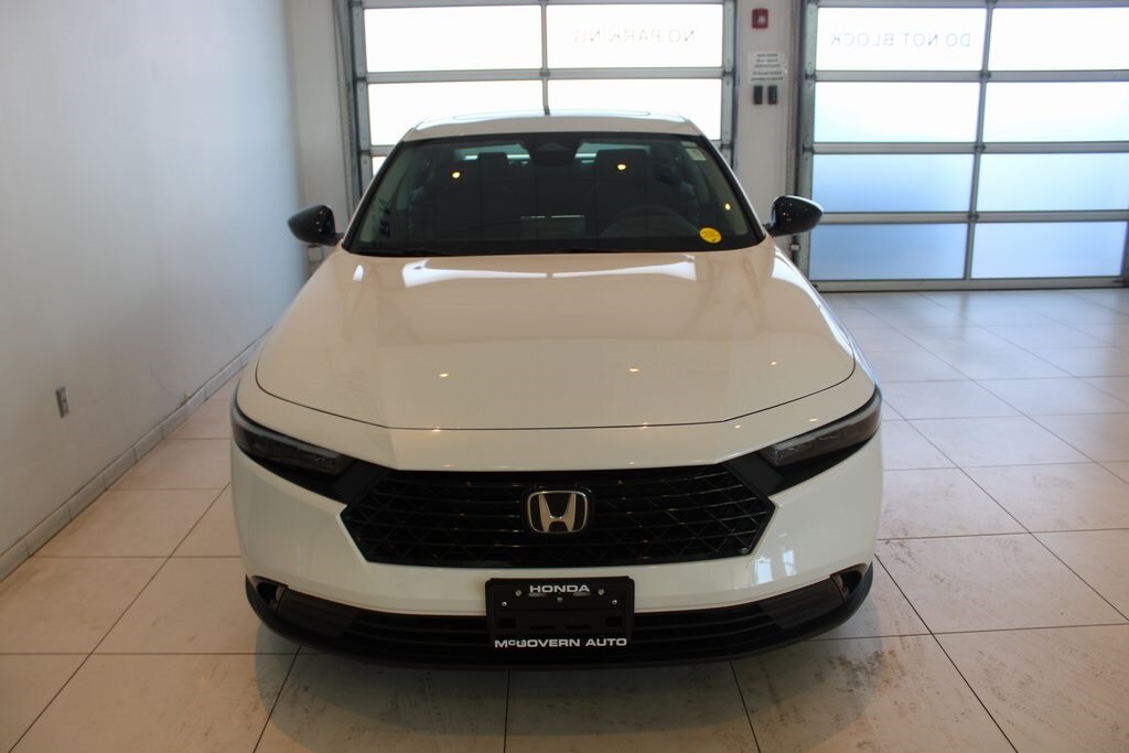 2025 Honda Accord SE photo 2