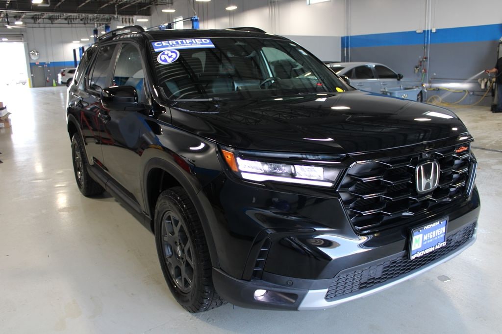 Used 2023 Honda Pilot TrailSport SUV