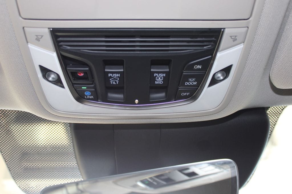 2025 Acura RDX Technology Package - Photo 28