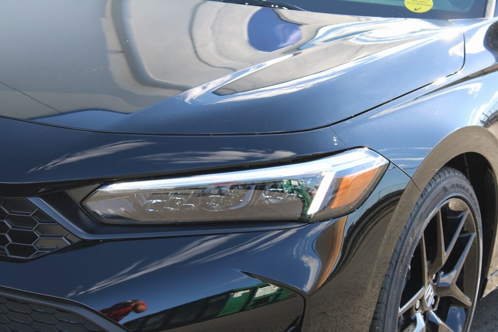 2026 Honda Civic Sport Hatchback photo 2
