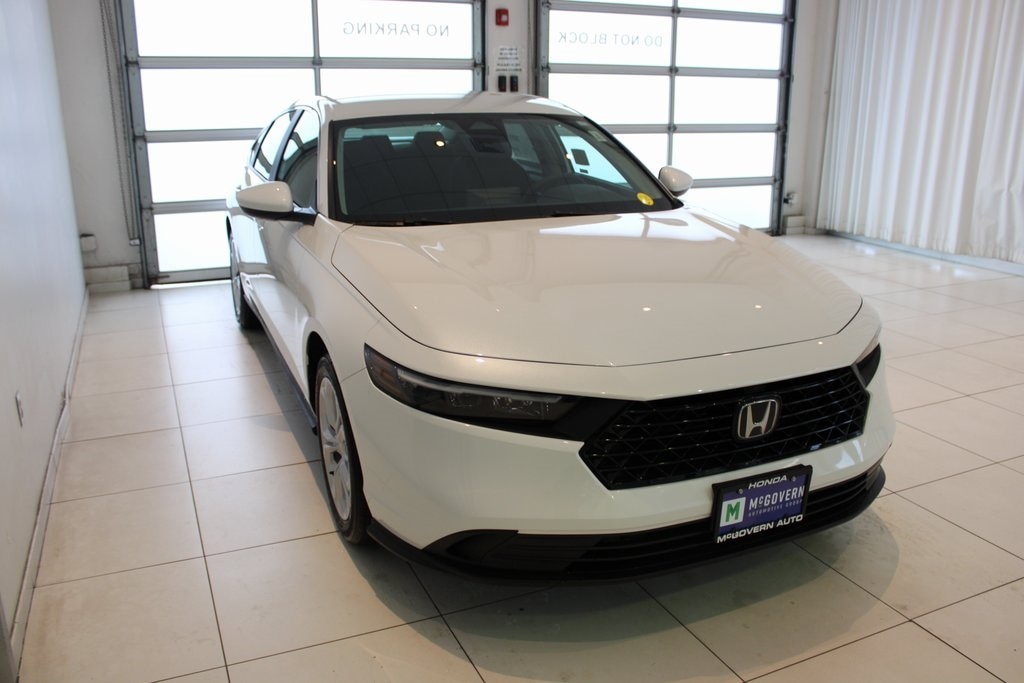 New 2025 Honda Accord LX Sedan
