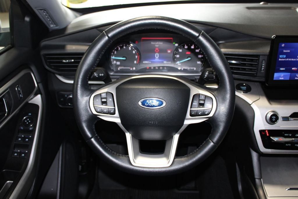 2022 Ford Explorer XLT - Photo 13