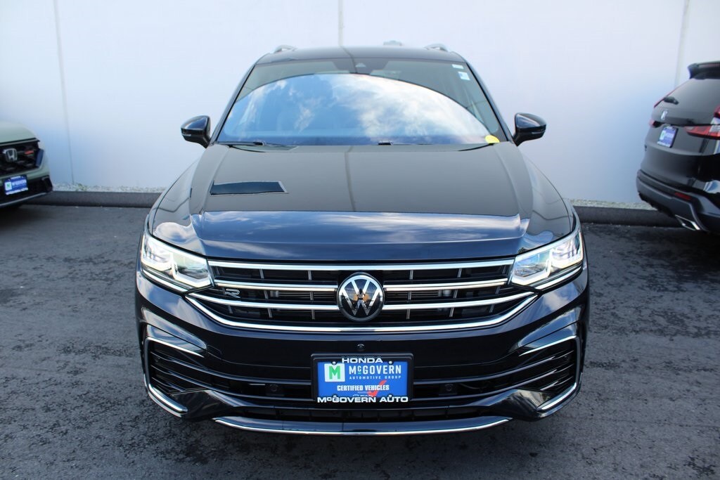 2022 Volkswagen Tiguan SEL Premium R-Line photo 2