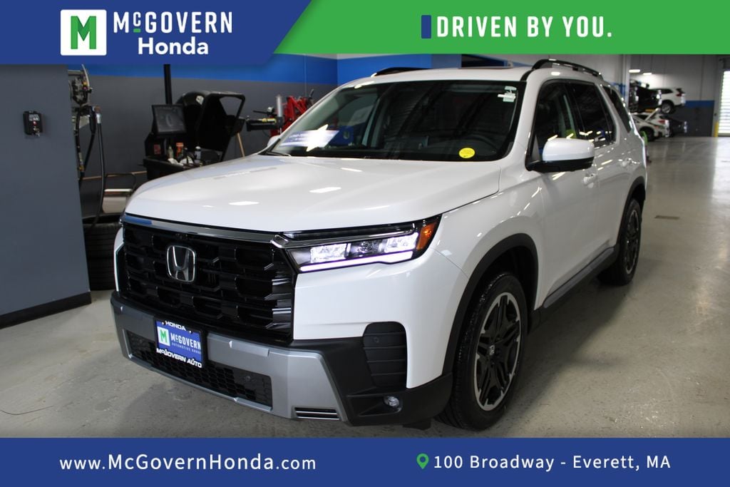 2026 Honda Pilot Touring AWD's photo