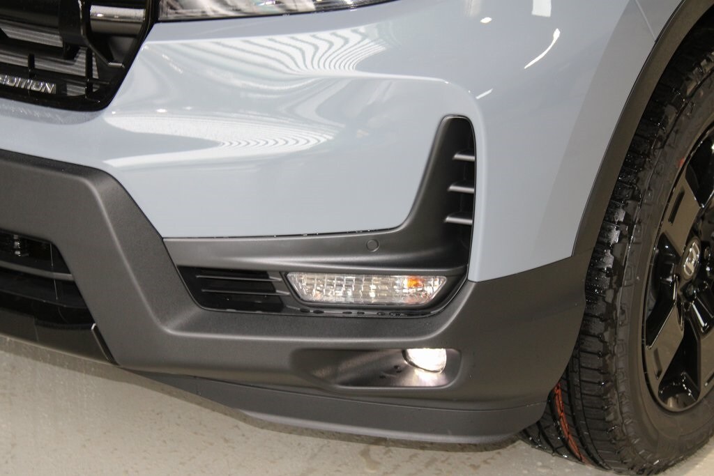 2026 Honda Ridgeline Black Edition photo 3