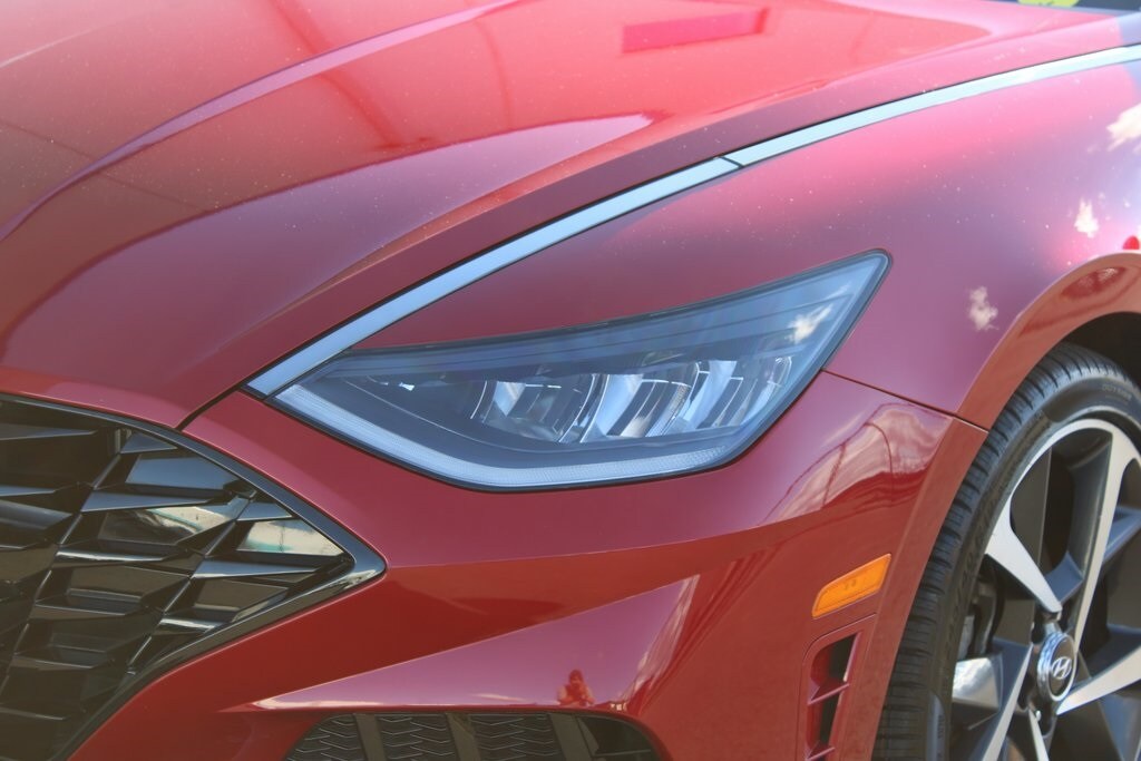 2021 Hyundai Sonata SEL Plus photo 2