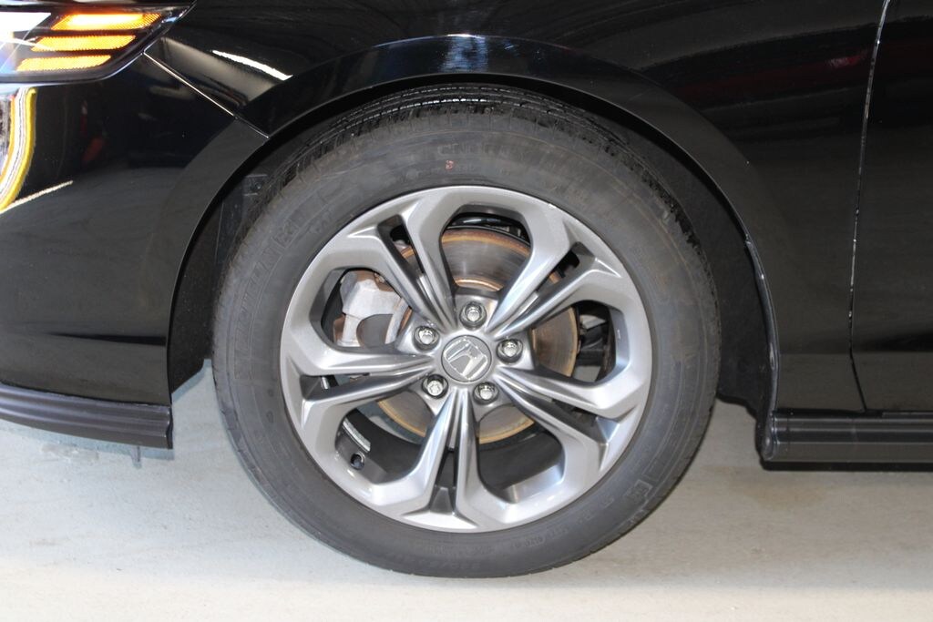 Used 2024 Honda Accord EX Sedan