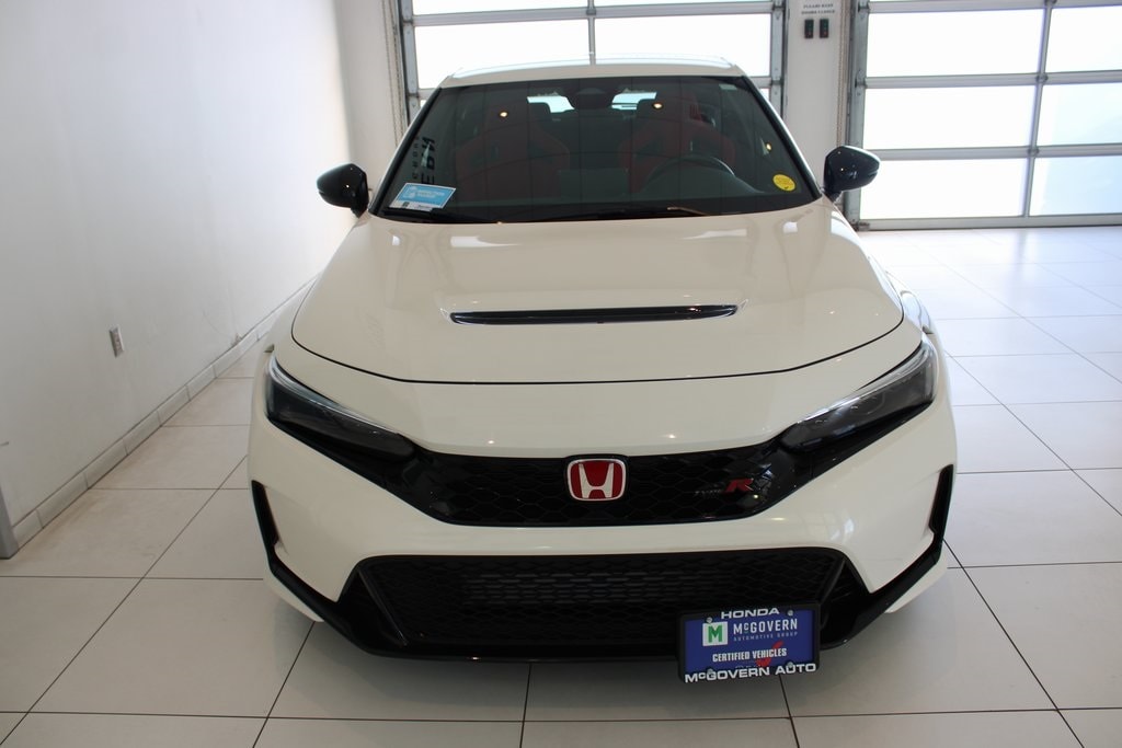 Used 2023 Honda Civic Hatchback Type-R with VIN JHMFL5G40PX000426 for sale in Everett, MA