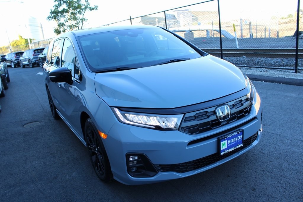 New 2026 Honda Odyssey Sport-L Van Passenger