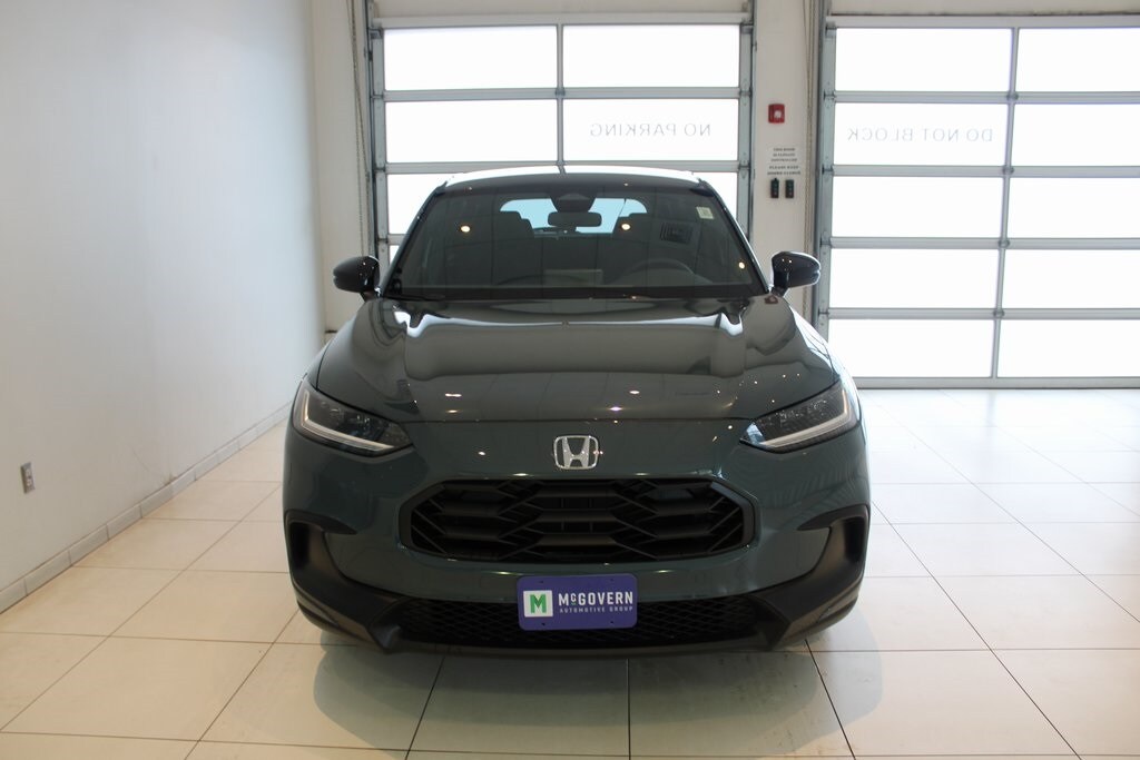 New 2025 Honda HRV For Sale at McGovern Honda VIN 3CZRZ2H53SM736577