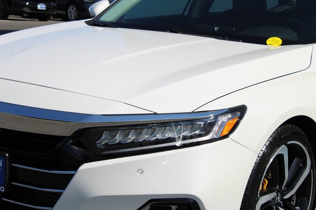 2022 Honda Accord EX-L 1.5T photo 2